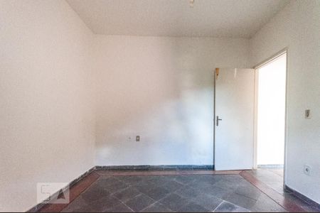 Casa à venda com 204m², 3 quartos e 3 vagas Casa à venda com 204m², 3 quartos e 3 vagasQuarto Edícula