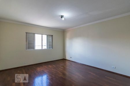 Casa à venda com 270m², 3 quartos e 4 vagasQuarto 2