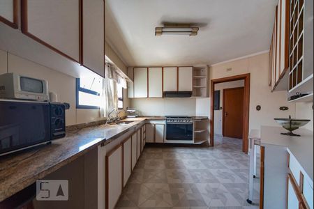 Apartamento para alugar com 150m², 2 quartos e 2 vagas Apartamento para alugar com 150m², 2 quartos e 2 vagasCozinha
