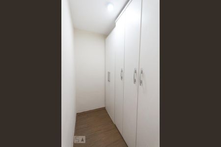Apartamento para alugar com 117m², 3 quartos e 1 vagaCloset 
