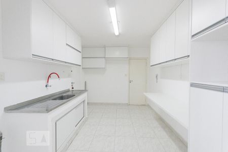 Apartamento para alugar com 117m², 3 quartos e 1 vagaCozinha 