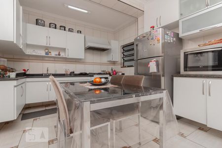 Cozinha de casa para alugar com 4 quartos, 180m² em Vila Moinho Velho, São Paulo