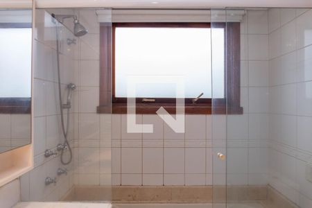 Banheiro da Suíte de apartamento à venda com 3 quartos, 144m² em Auxiliadora, Porto Alegre