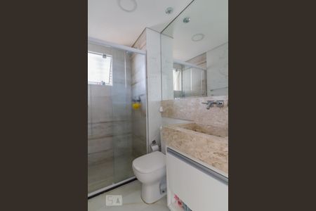 Banheiro de kitnet/studio para alugar com 1 quarto, 38m² em Vila Augusta, Guarulhos