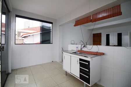 Cozinha de apartamento para alugar com 1 quarto, 44m² em Vila Anglo Brasileira, São Paulo