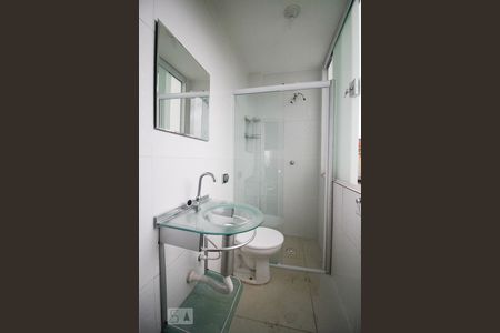 Banheiro de apartamento para alugar com 1 quarto, 44m² em Vila Anglo Brasileira, São Paulo