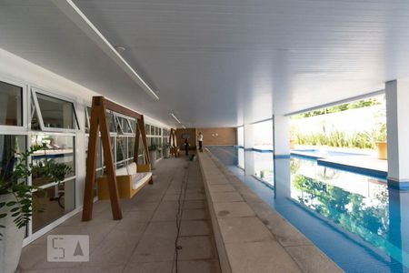 Studio à venda com 40m², 1 quarto e 1 vagaPiscina