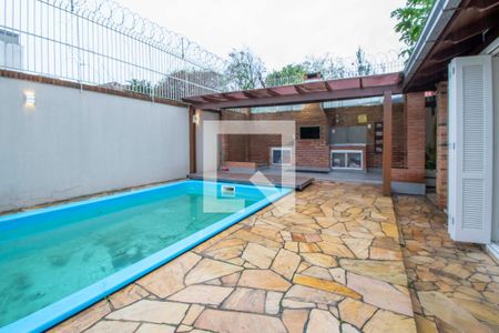 Casa à venda com 242m², 4 quartos e 2 vagasQuintal