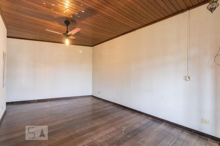 Casa à venda com 180m², 4 quartos e 2 vagas Casa à venda com 180m², 4 quartos e 2 vagasQuarto 4