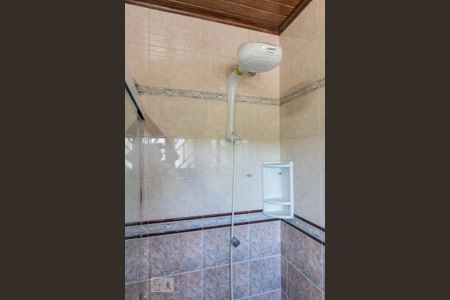 Casa à venda com 180m², 4 quartos e 2 vagas Casa à venda com 180m², 4 quartos e 2 vagasBanheiro 2