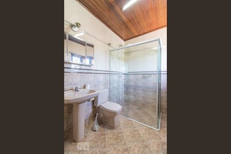 Casa à venda com 180m², 4 quartos e 2 vagas Casa à venda com 180m², 4 quartos e 2 vagasBanheiro 2