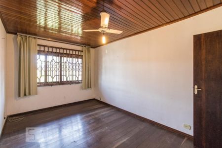 Casa à venda com 180m², 4 quartos e 2 vagas Casa à venda com 180m², 4 quartos e 2 vagasQuarto 3