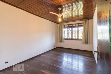 Casa à venda com 180m², 4 quartos e 2 vagas Casa à venda com 180m², 4 quartos e 2 vagasQuarto 3