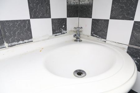 Casa para alugar com 80m², 1 quarto e sem vaga Casa para alugar com 80m², 1 quarto e sem vagaBanheiro