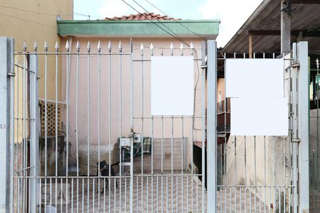 Casa para alugar com 80m², 1 quarto e sem vaga Casa para alugar com 80m², 1 quarto e sem vagaFachada