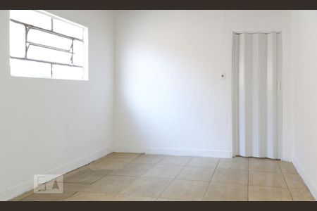 Casa para alugar com 80m², 1 quarto e sem vaga Casa para alugar com 80m², 1 quarto e sem vagaSala