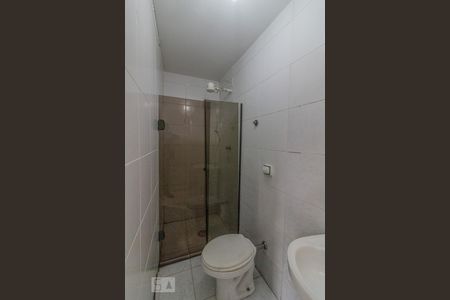 Casa à venda com 500m², 3 quartos e 5 vagasBanheiro da edícula