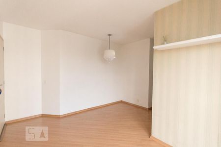 Sala de apartamento para alugar com 2 quartos, 50m² em Vila Firmiano Pinto, São Paulo
