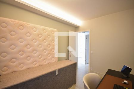 Apartamento à venda com 100m², 2 quartos e 2 vagasQuarto