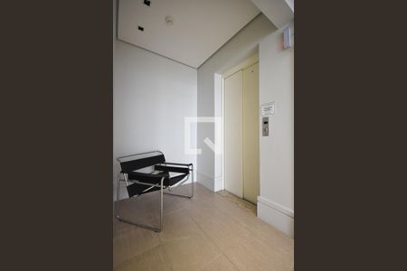 Hall privativo de apartamento para alugar com 2 quartos, 100m² em Jardim Fonte do Morumbi, São Paulo