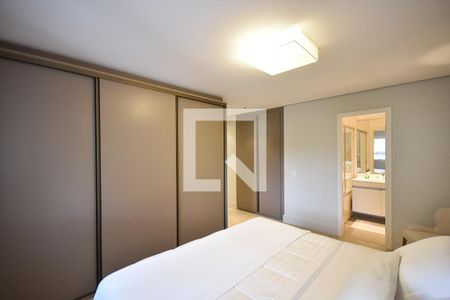 Apartamento à venda com 100m², 2 quartos e 2 vagasSuíte 