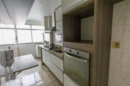 Apartamento para alugar com 67m², 3 quartos e 1 vagaCozinha e Área de Serviço