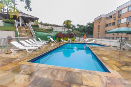 Apartamento para alugar com 67m², 3 quartos e 1 vagaÁrea comum - Piscina