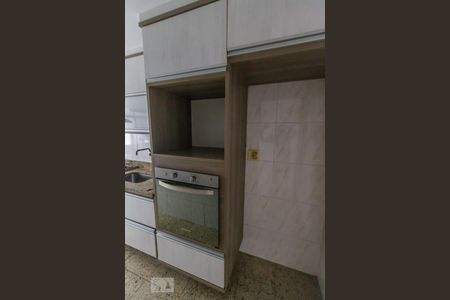 Apartamento para alugar com 67m², 3 quartos e 1 vagaCozinha e Área de Serviço Armário