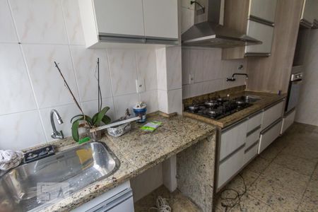 Apartamento para alugar com 67m², 3 quartos e 1 vagaCozinha e Área de Serviço
