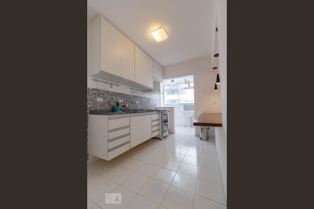Apartamento para alugar com 78m², 2 quartos e sem vaga Apartamento para alugar com 78m², 2 quartos e sem vagaCozinha
