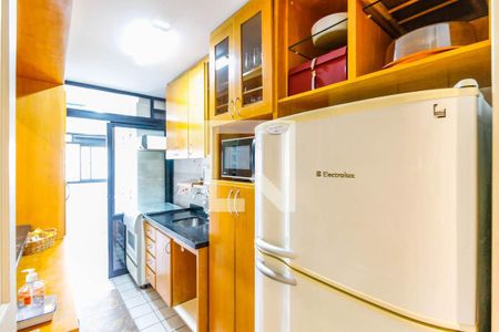 Apartamento para alugar com 75m², 2 quartos e 1 vaga Apartamento para alugar com 75m², 2 quartos e 1 vagaCozinha