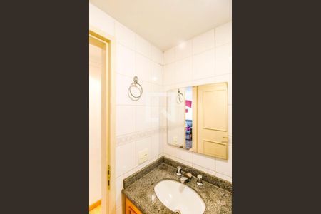 Apartamento para alugar com 75m², 2 quartos e 1 vaga Apartamento para alugar com 75m², 2 quartos e 1 vagaBanheiro