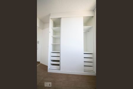 Quarto 1 de apartamento para alugar com 2 quartos, 44m² em Vila Marieta, Campinas