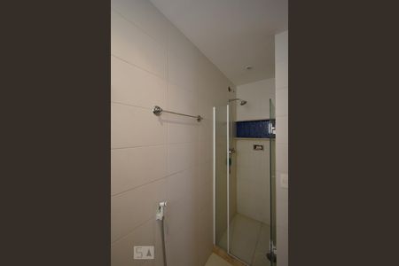 Banheiro de apartamento para alugar com 1 quarto, 64m² em Centro, Niterói