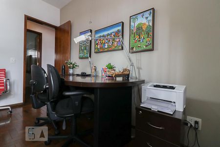 Apartamento à venda com 140m², 4 quartos e 2 vagasQuarto 2