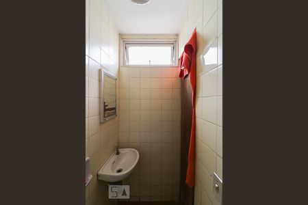 Apartamento à venda com 140m², 4 quartos e 2 vagasBanheiro de Serviço