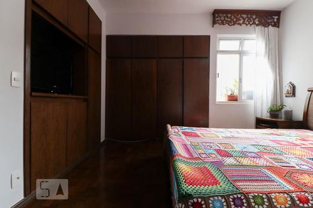 Apartamento à venda com 140m², 4 quartos e 2 vagasSuíte