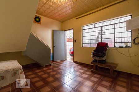 Casa à venda com 170m², 4 quartos e 2 vagasSala 