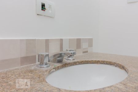 Apartamento para alugar com 93m², 2 quartos e 1 vaga Apartamento para alugar com 93m², 2 quartos e 1 vagaBanheiro