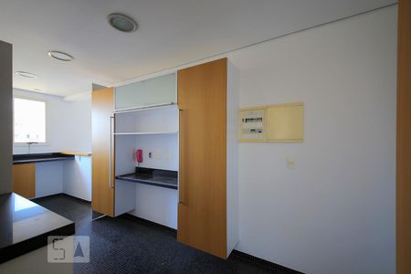 Apartamento à venda com 215m², 3 quartos e 4 vagas Apartamento à venda com 215m², 3 quartos e 4 vagasCozinha