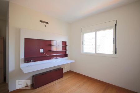 Apartamento à venda com 215m², 3 quartos e 4 vagas Apartamento à venda com 215m², 3 quartos e 4 vagasQuarto Suite 2