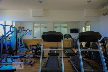 Apartamento à venda com 215m², 3 quartos e 4 vagas Apartamento à venda com 215m², 3 quartos e 4 vagasAcademia