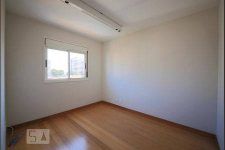 Apartamento à venda com 215m², 3 quartos e 4 vagas Apartamento à venda com 215m², 3 quartos e 4 vagasQuarto Suite 1