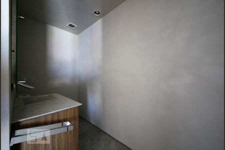 Apartamento à venda com 215m², 3 quartos e 4 vagas Apartamento à venda com 215m², 3 quartos e 4 vagasLavabo