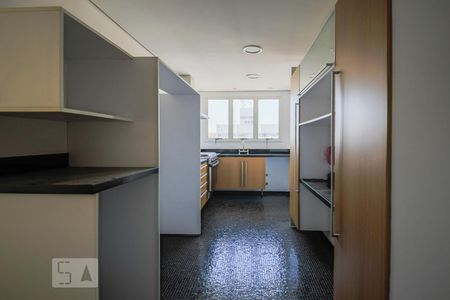 Apartamento à venda com 215m², 3 quartos e 4 vagas Apartamento à venda com 215m², 3 quartos e 4 vagasCozinha