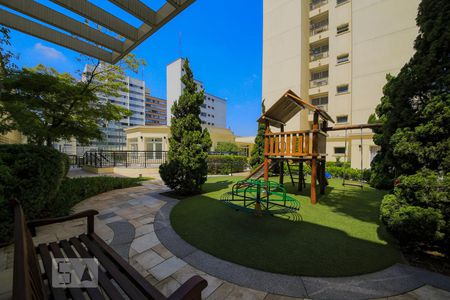 Apartamento à venda com 215m², 3 quartos e 4 vagas Apartamento à venda com 215m², 3 quartos e 4 vagasParquinho