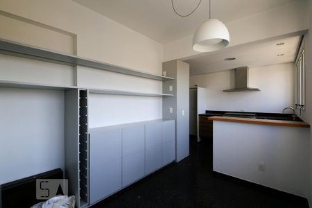 Apartamento à venda com 215m², 3 quartos e 4 vagas Apartamento à venda com 215m², 3 quartos e 4 vagasCopa