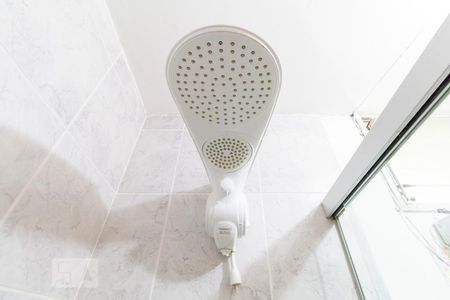 Banheiro social de apartamento para alugar com 3 quartos, 80m² em Vila Campestre, São Paulo