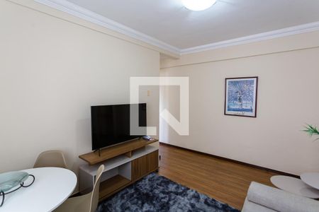 Sala de apartamento à venda com 1 quarto, 69m² em Lourdes, Belo Horizonte