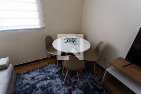 Mesa de Jantar de apartamento à venda com 1 quarto, 69m² em Lourdes, Belo Horizonte